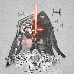 Star Wars SS Grey Unisex Tee Kylo Ren & Captain Phasma - Size XL